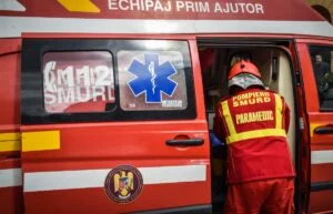 Accident rutier pe DN7 în județul Sibiu: șase persoane implicate, toate au refuzat transportul la spital, traficul este blocat complet