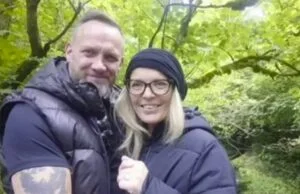 Tragedie în timpul unei escapade romantice! Cuplu găsit mort într-un cort lângă un lac popular