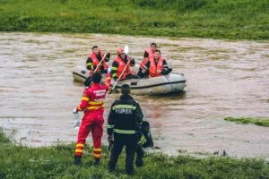 Tânăr de 26 de ani dispărut în lacul de la barajul Căzănești, Vaslui