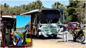 Accident cu două autobuze în Atena: 47 de răniți, dintre care 10 copii, transportați la spital