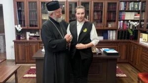 Cristina din Baia Mare a promovat Bacalaureatul după un accident ce i-a afectat vederea