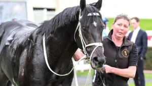 O fostă călăreață australiană a murit la 43 de ani după ce a fost lovită de un cal