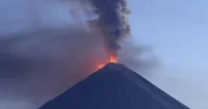 Vulcanul Kliucevskaia Sopka a erupt după cutremurul devastator din Kamceatk