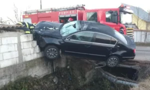 Două accidente grave în aceeași curbă periculoasă din Galați