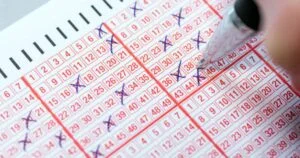 Greșeala colosală făcută de un câștigător la Loto! Pierde 83.000 de euro dacă nu face asta urgent