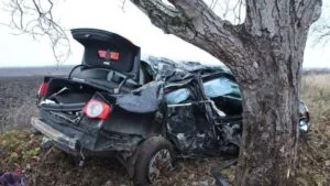Sfârșit cumplit pentru o tânără de 21 de ani! Greșeala fatală pe care a făcut-o când a urcat la volan