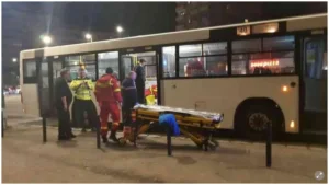 Bărbat de 43 de ani, mort în autobuz! Niciun pasager nu a reclamat incidentul șoferului