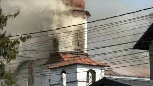 Doamne, ai milă! Ce a provocat, de fapt, incendiul de la biserica…