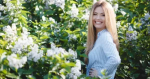 Planta care îți transformă terasa într-un paradis! Miroase a vanilie și trebuie neapărat să o ai în ghiveci de acum