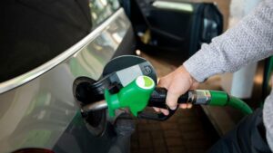 Lovitură totală pentru români! De ce fug toți în Bulgaria: Economisești 100 de lei la un singur plin de benzină