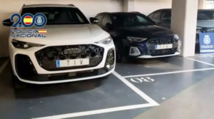 Schema incredibilă a doi români în Spania! Oameni ai străzii, „proprietari” de mașini de lux de peste 1 milion de euro