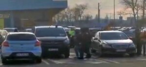 O tânără de 24 de ani, prinsă cu 10 kg de droguri la Arad! Unde erau ascunse pachetele venite din Spania sub formă de dulciuri