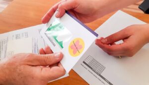 Bani în plus pentru acești pensionari, chiar înainte de Paște! Cine sunt românii care primesc ajutorul de la primărie