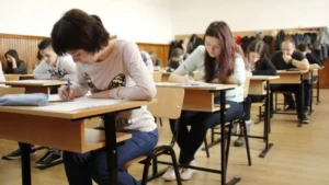 Veste uriașă pentru mii de copii! Ce vor primi gratuit elevii maghiari pentru a lua note mari la Evaluarea Națională