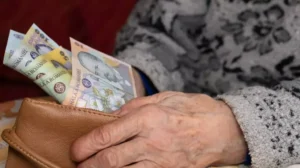 Fenomenul periculos care îi lasă pe români fără somn! Ce este anorexia financiară și de ce refuză mulți să ia mâncare