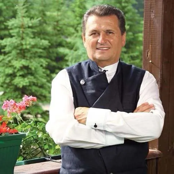 Viața neștiută a lui Nea Marin. De la greutățile din tinerețe la marea tragedie din familie și succesul în televiziune