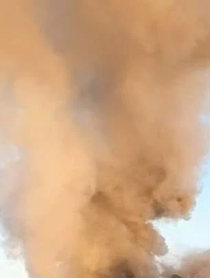 Incendiu de vegetație lângă Atena. Sute de pompieri intervin în condiții extreme din cauza vântului puternic