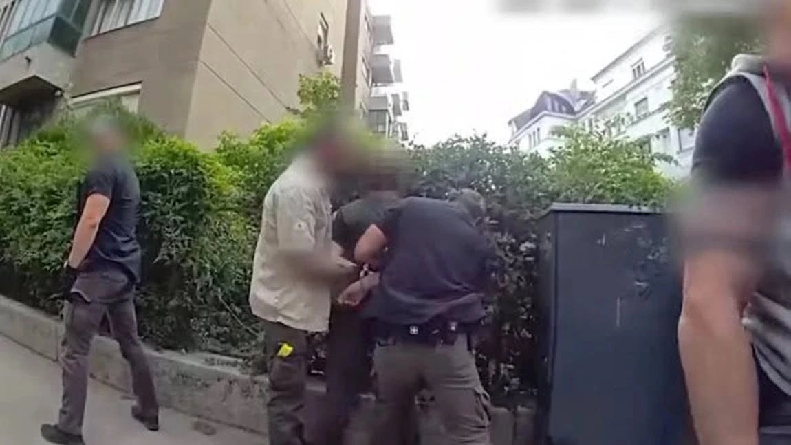 Angajat al unui spital, reținut după ce a fost descoperit cu părți anatomice umane în locuințe