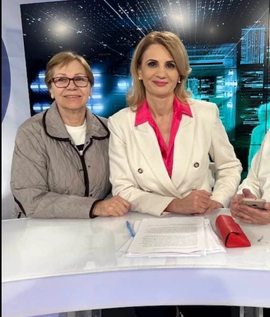 Doliu în familia Ancăi Alexandrescu. Jurnalistă a pierdut-o și pe mama sa la ani distanță de la moartea tatălui