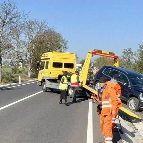 Interpreta Iustina Irimia a ajuns cu mașina în șanț după un accident la Botoșani