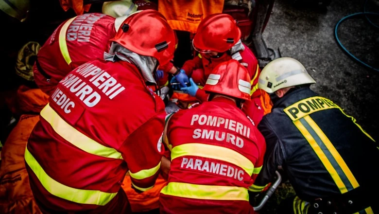 Accident grav de muncă la Suceava. Un bărbat a ajuns la spital după ce a fost prins într-un utilaj