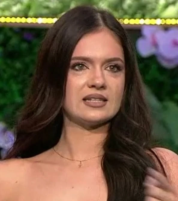 Plecare emoționantă în Casa iubirii. Andreea a izbucnit în lacrimi și a făcut dezvăluiri acide la final