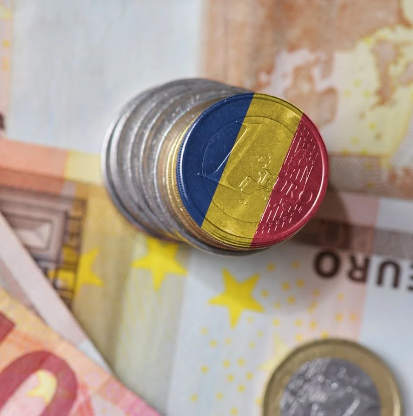 Nou maxim istoric pentru euro pe fondul crizei politice. Moneda europeană a urcat la 5,27 lei la cursul BNR