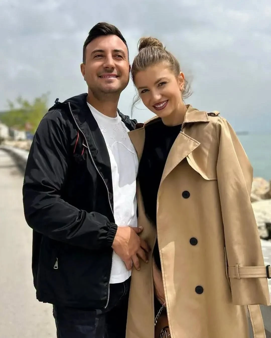 Valentin Sanfira rupe tăcerea la șase luni de la divorț. Cum a reușit artistul să depășească perioada dificilă