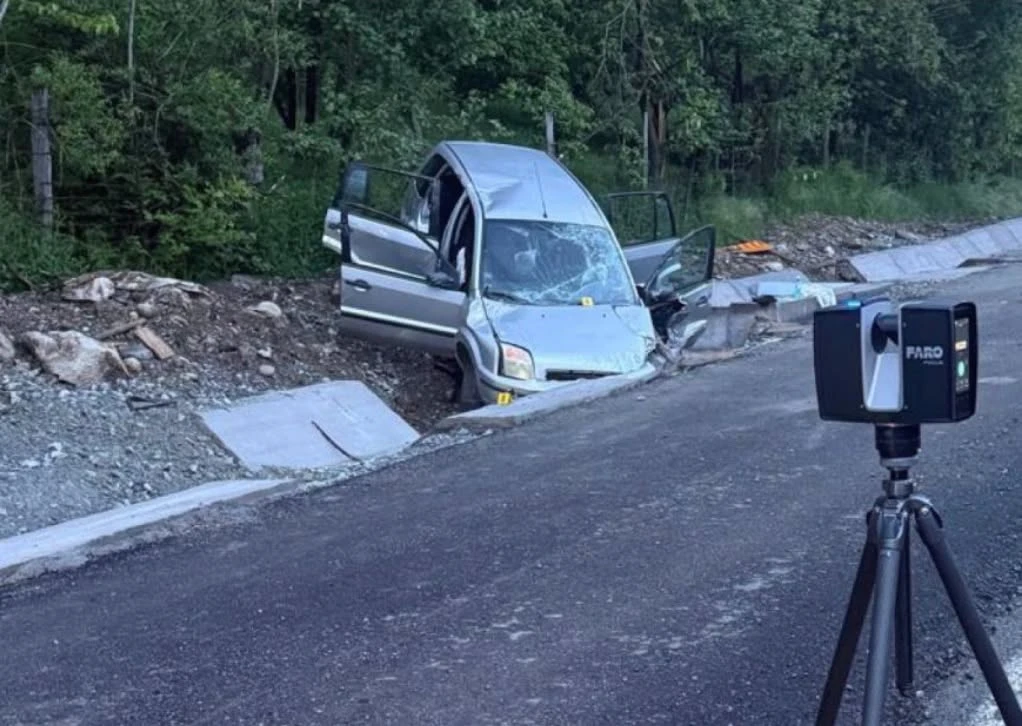 Tragedie rutieră pe Transalpina. O femeie a murit și alte trei persoane au ajuns la spital în urma unui accident