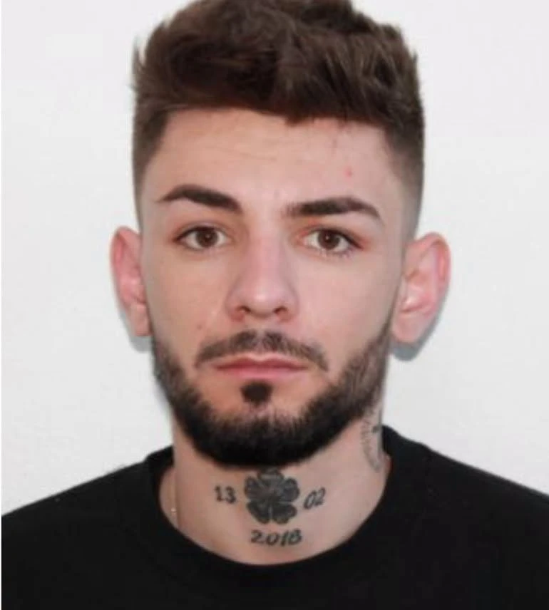 Mașina folosită în cazul crimei din Vâlcea a fost identificată în Sibiu. Suspectul principal este dat în urmărire