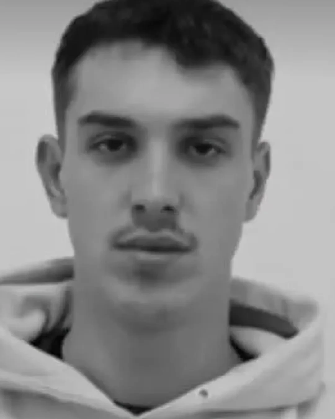 Condamnat definitiv pentru viol. Un tânăr din Maramureș a evadat din arestul la domiciliu
