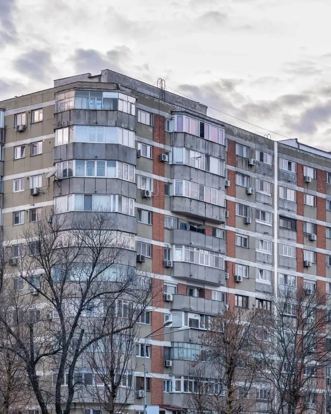 LOVITURĂ pentru proprietari! Impozitele pe locuințe ar putea crește de CINCI ORI!
