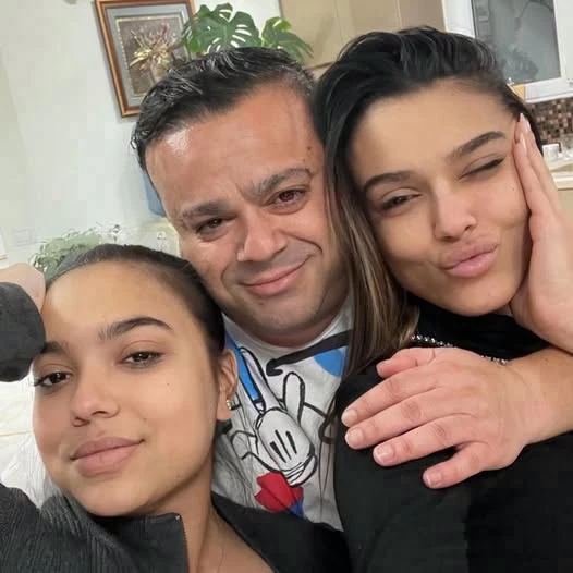 Adriana Simionescu a RUPT TĂCEREA! Are un nou iubit, dar neagă LOGODNA secretă!